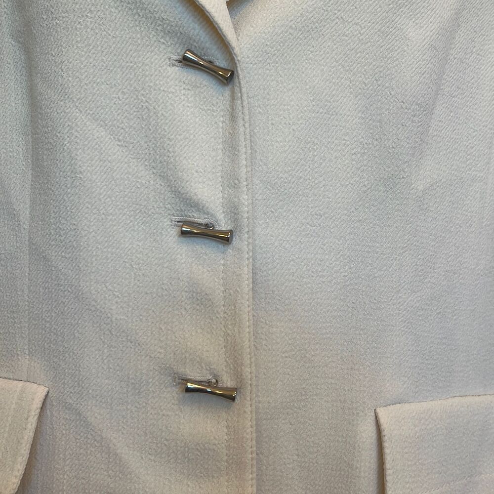 Kasper Cream 3 Button Silver Accent Blazer Jacket Seamed 8P Office Career Dressy - Picture 3 of 9